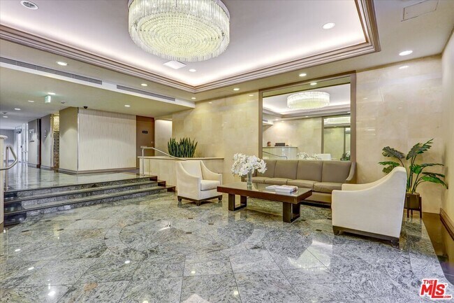 Building Photo - 2160 Century Pk E