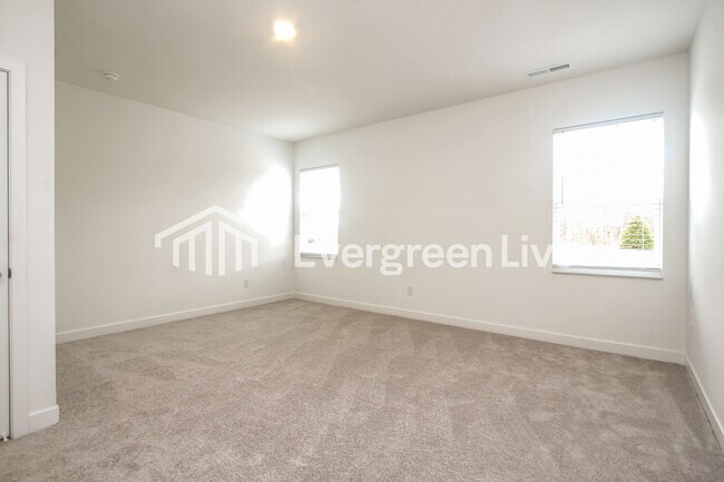 Building Photo - 832 Penrose Pl