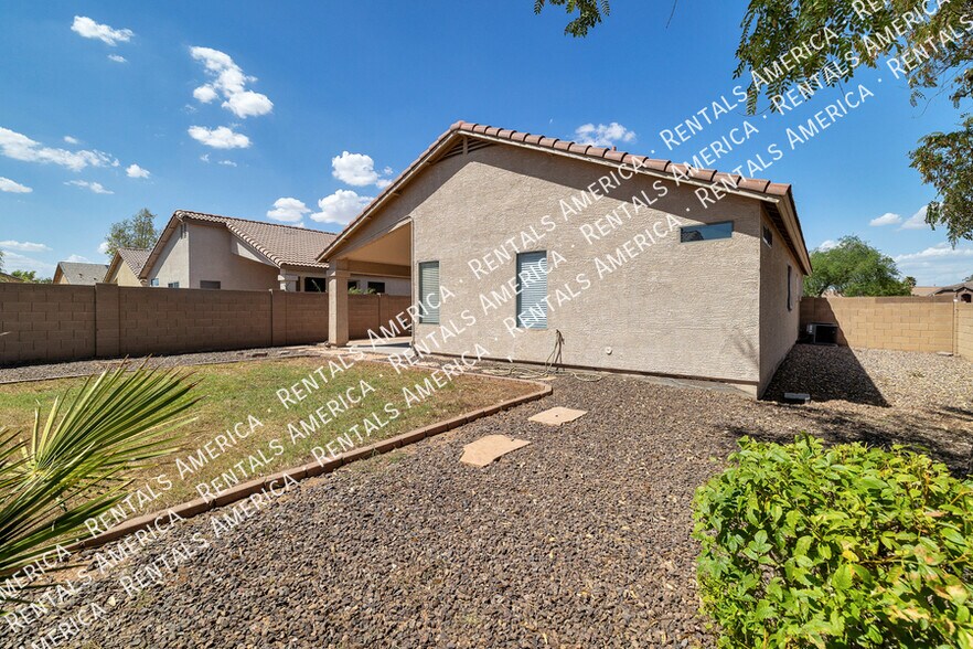 Building Photo - 13367 W Redfield Rd