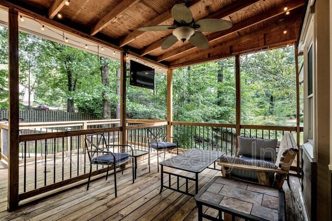 Building Photo - 5501 Heath Row Dr