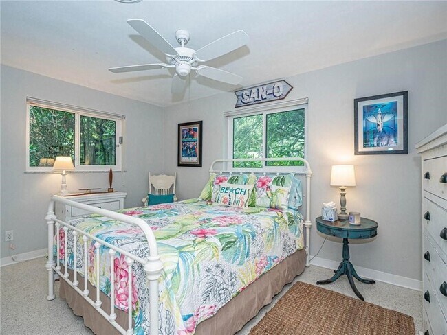 Building Photo - 912 Jasmine Ln