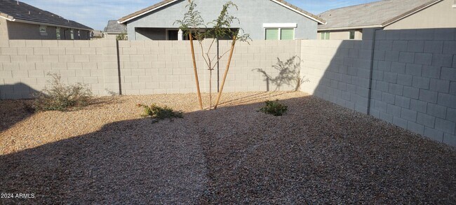 Building Photo - 18116 N Diego Way
