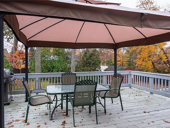 Building Photo - 7 Black Birch Rd