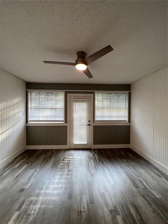 Building Photo - 813 Sleepy Harbour Dr