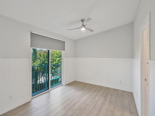 Building Photo - 835 NE 19th Ave