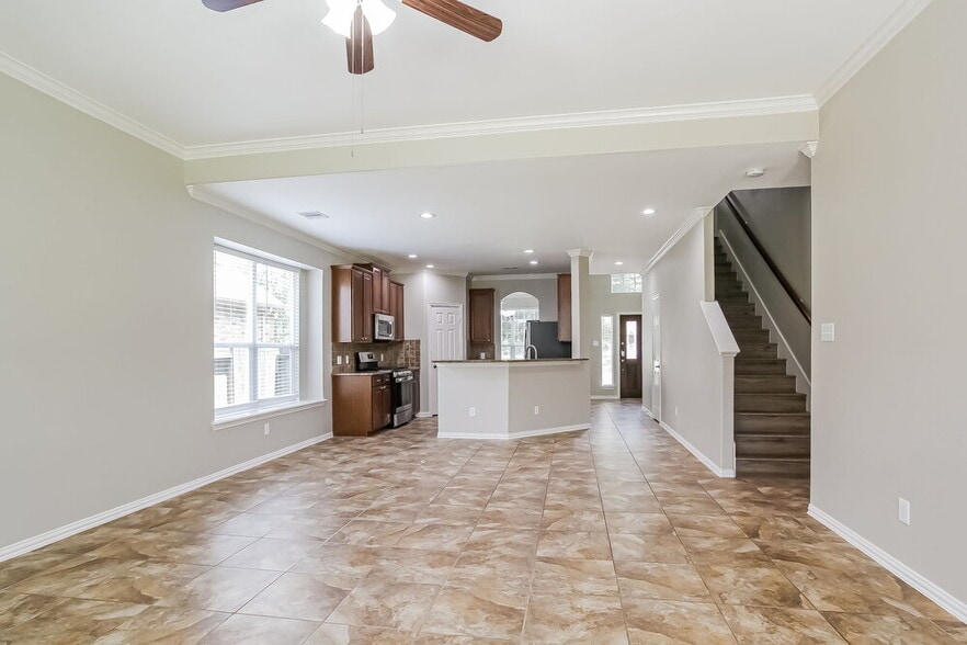 Building Photo - 13823 McKinney Creek Ln