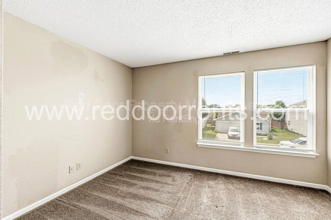 Building Photo - 76 Snowflake Cir