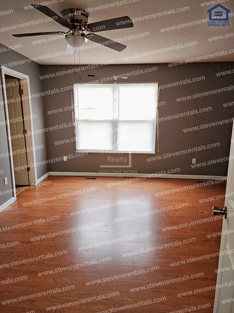 Building Photo - 3715 Skyline Dr