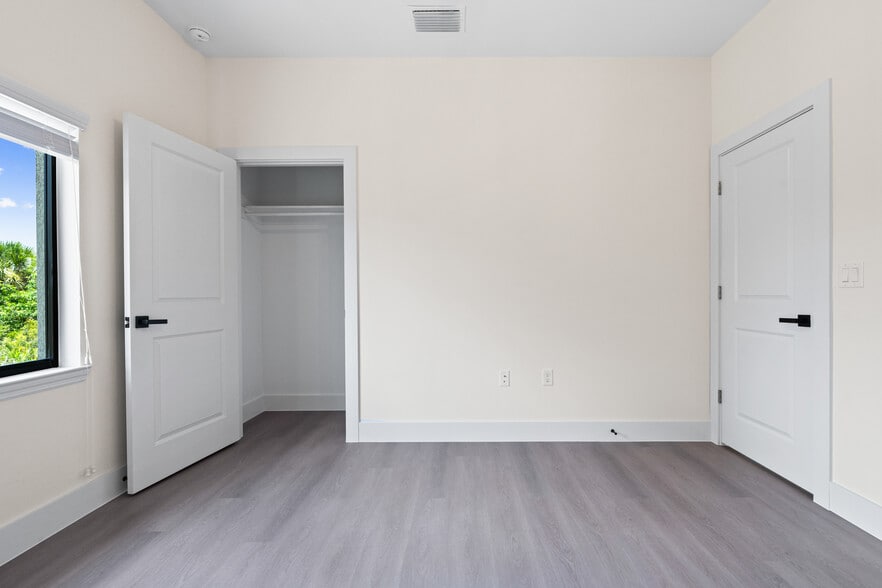 Building Photo - 12138 Tetzel Ave