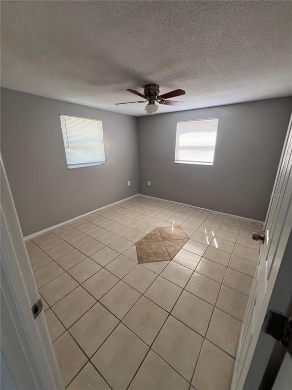 Building Photo - 10920 Jason Rd