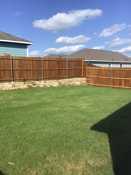 Building Photo - 1264 Eclipse Ln