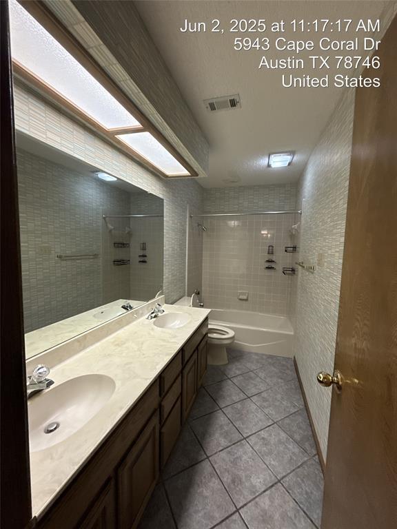 Building Photo - 5943 Cape Coral Dr