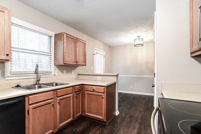 Building Photo - 3100 Faircroft Way