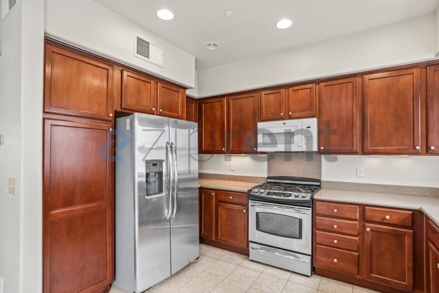 Building Photo - 2858 10th St