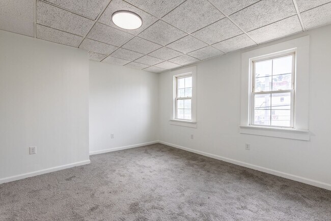 Building Photo - 1126 Arlington Ave