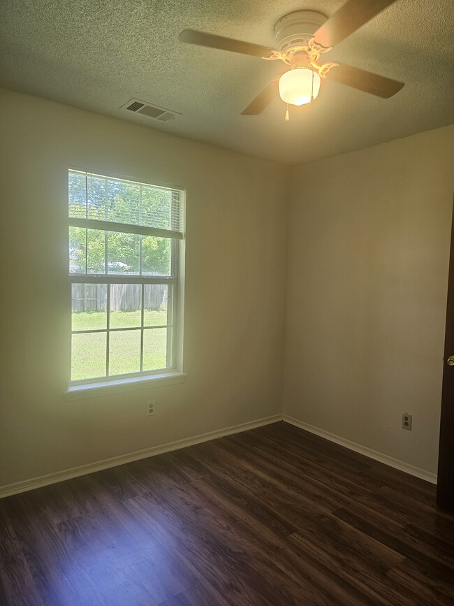 Building Photo - 2013 Cherrybark Bend