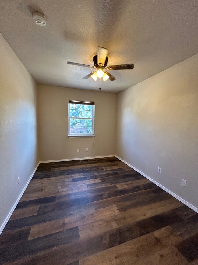 Building Photo - 4715 Canyon Wren Ln