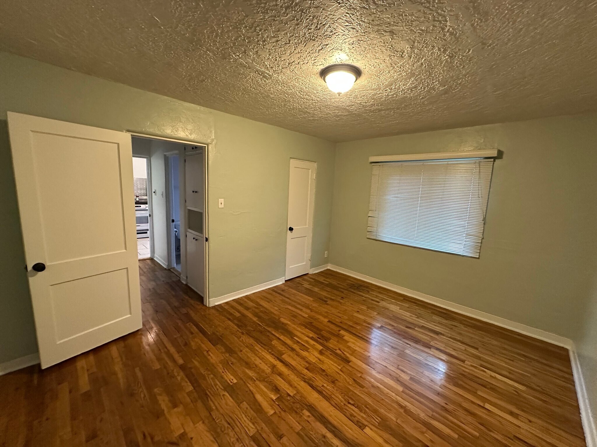 Building Photo - 4227 Brockmont Ave NE