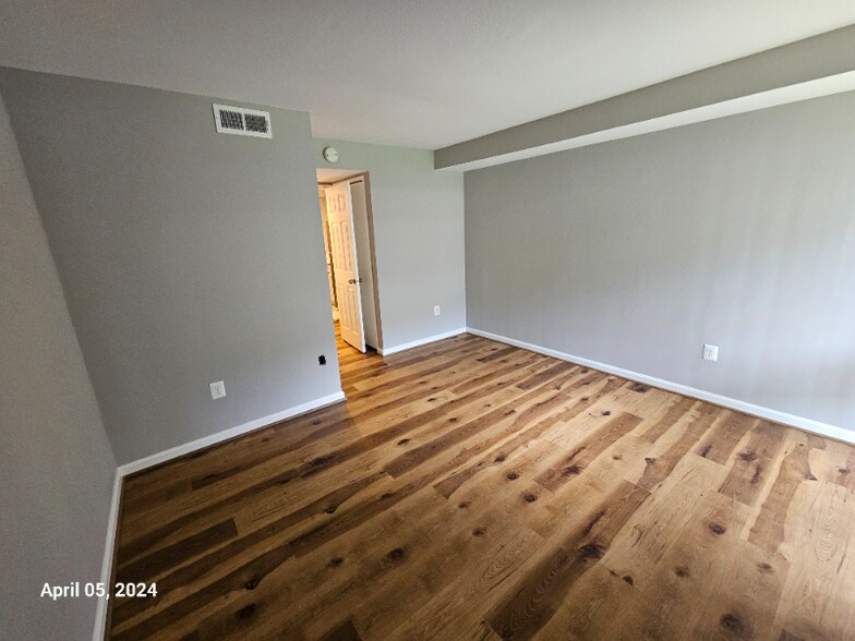 Building Photo - 522 Wilson Bridge Dr