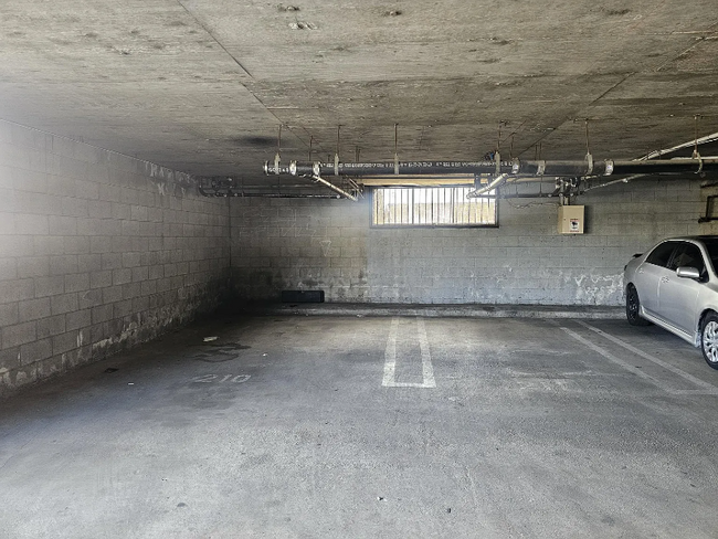 Building Photo - 1350 N Marine Ave