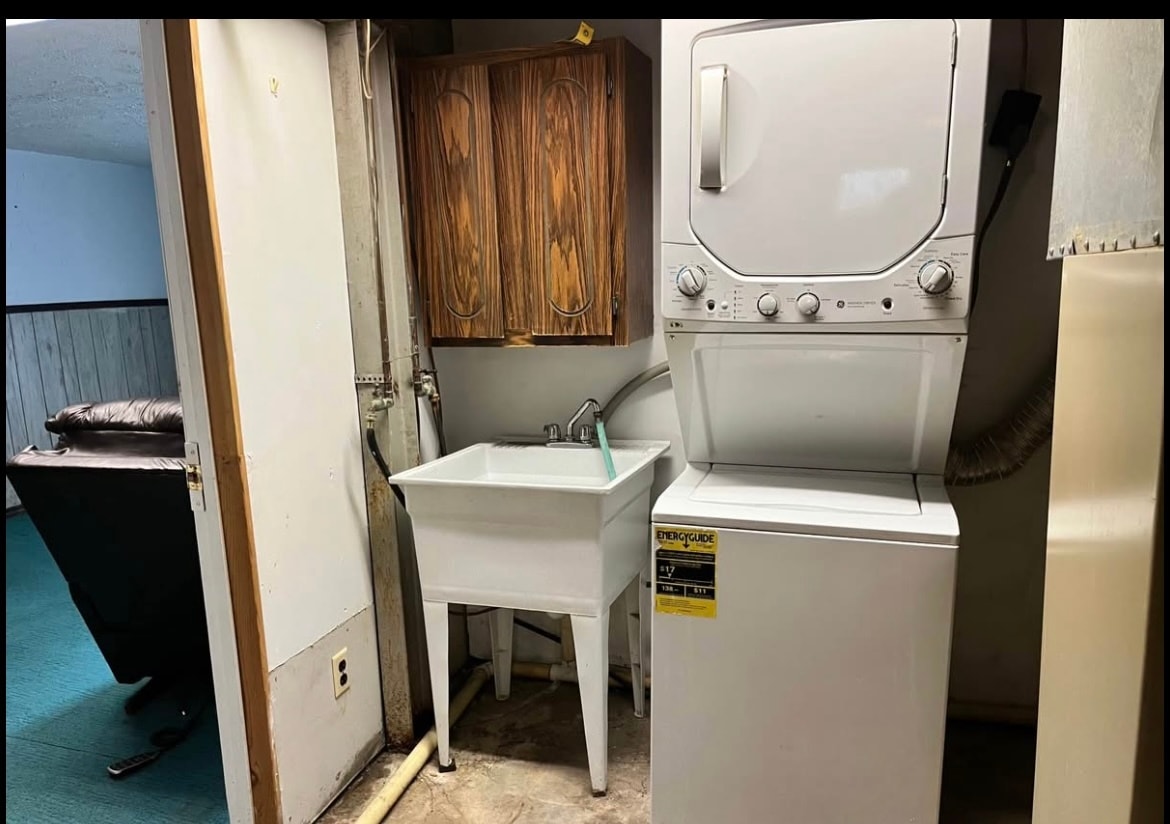 Building Photo - 1135 Harwood Rd