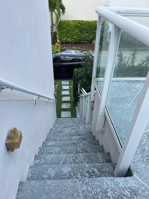 Primary Photo - 6320 NW 105th Pl