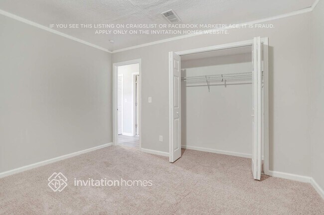 Building Photo - 135 Carrera Rd