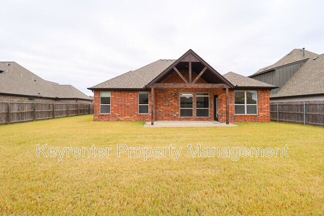 Building Photo - 18618 E 45th St S