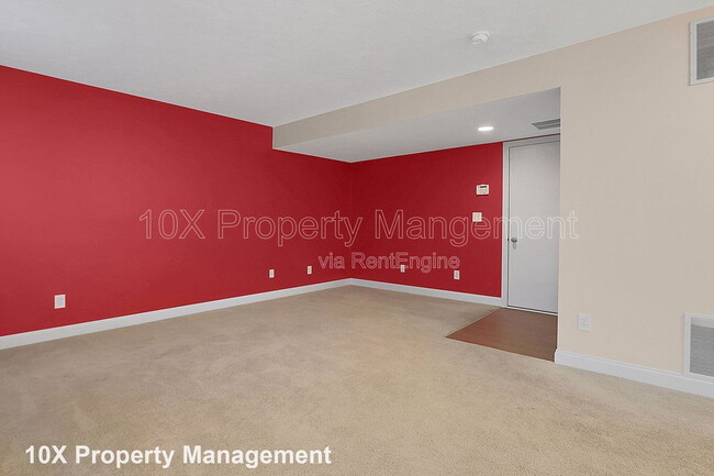 Building Photo - 1442 Bloomington Blvd