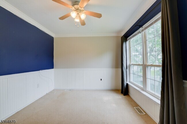 Building Photo - 5 Marco Polo Ct