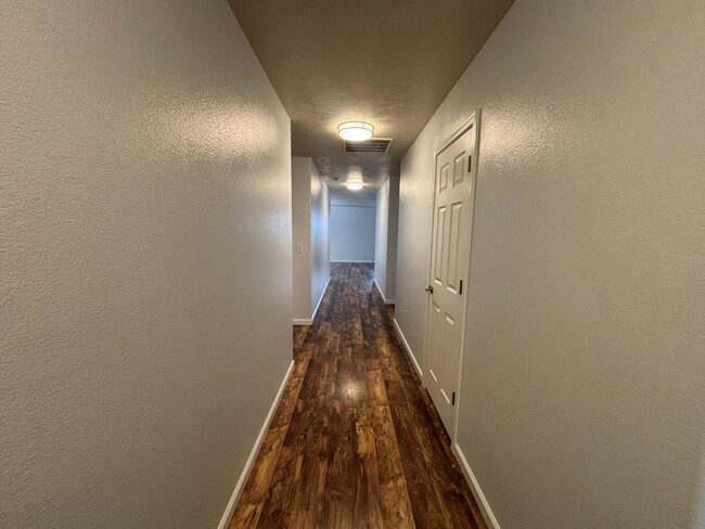 Building Photo - 16581 Berkley Ave