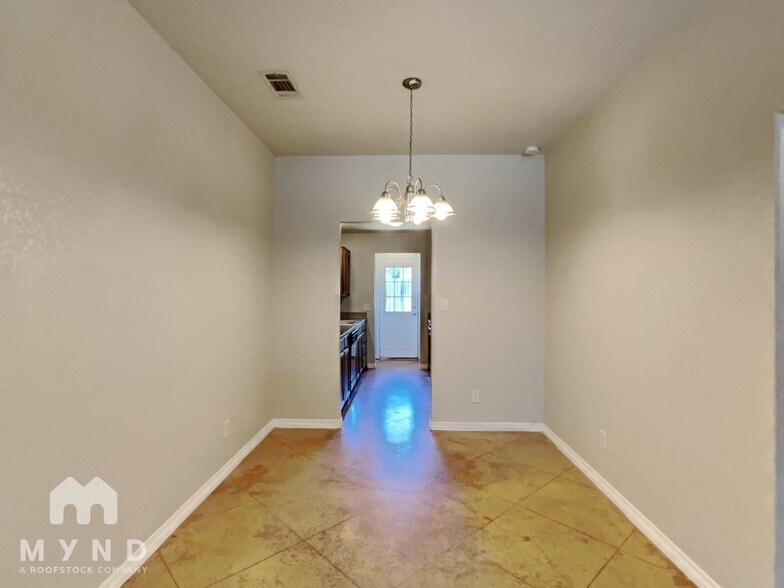 Building Photo - 236 Walnut Bend Rd