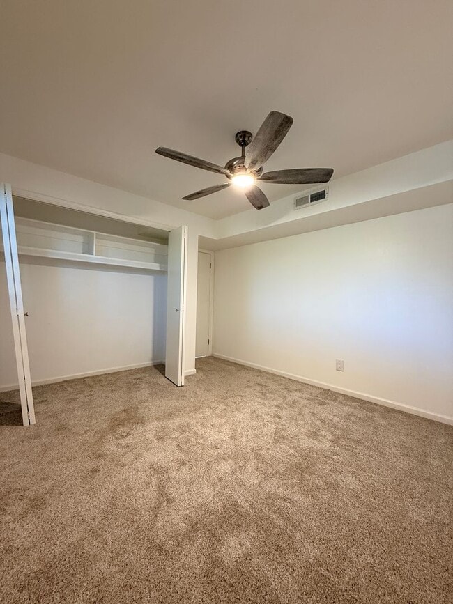 Building Photo - 2245 Sandia Dr