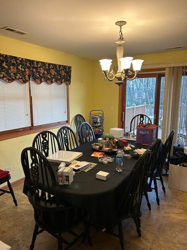 Building Photo - 3130 Sheeler Ave