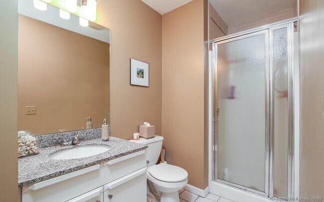 Building Photo - 902 Gray Fox Ln