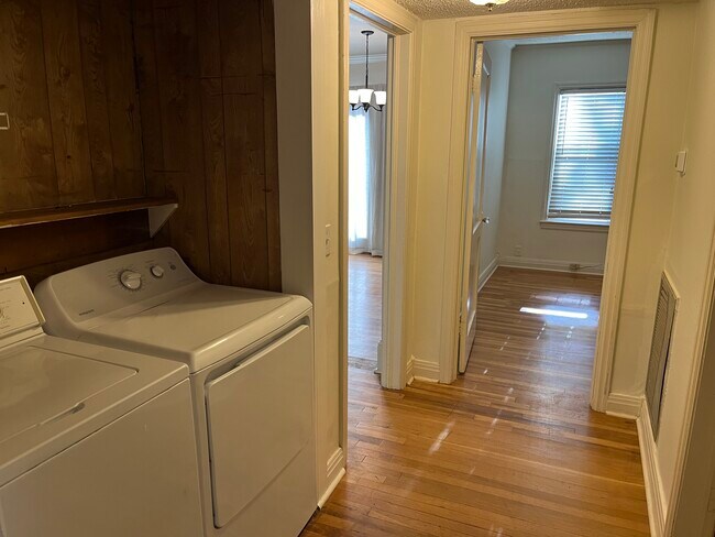 Building Photo - 2733 Thornton Cir SW