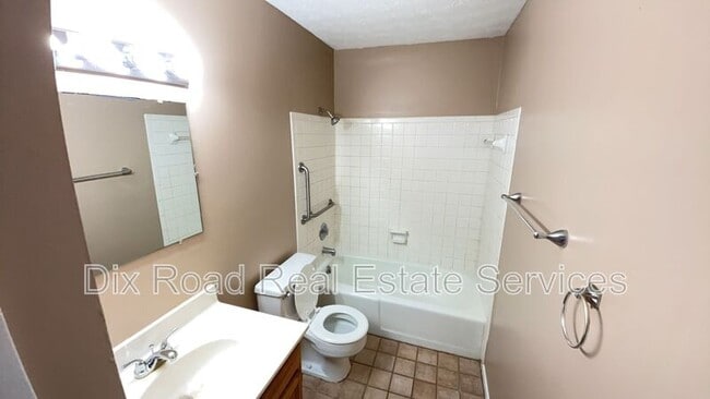 Building Photo - 425 Smalley Blvd