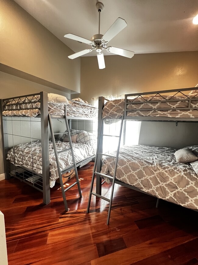 Building Photo - 9421 Old Hickory Cir