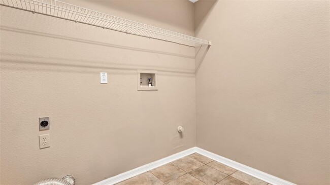 Building Photo - 9918 Hartwell Bridge Cir