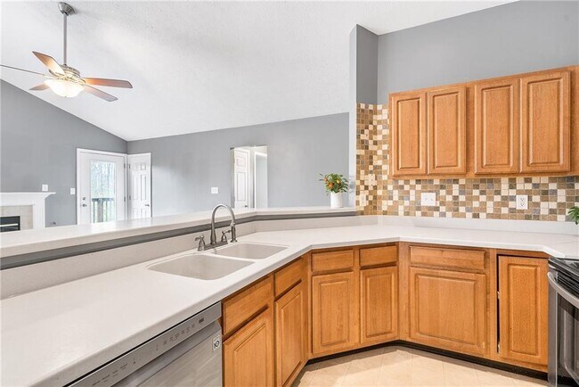 Building Photo - 474 Glenn Villa Ln