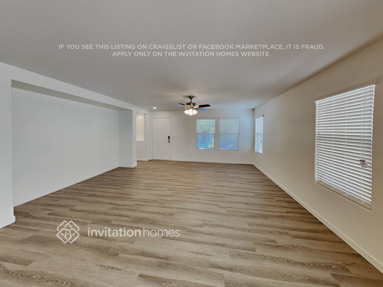 Building Photo - 1070 S Deerfield Ln