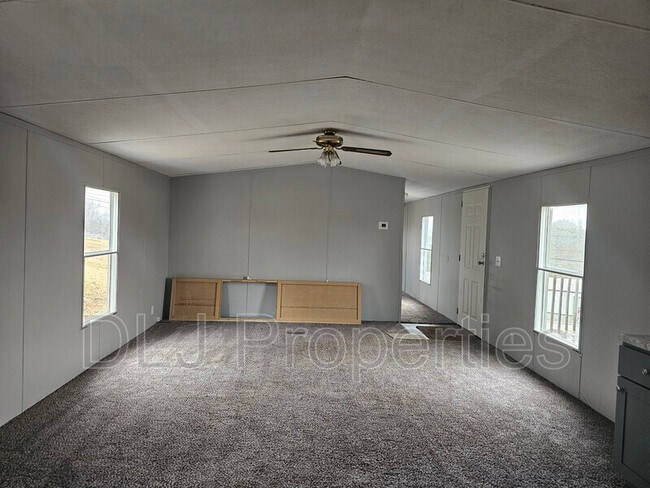 Building Photo - 957 Eslinger Ct