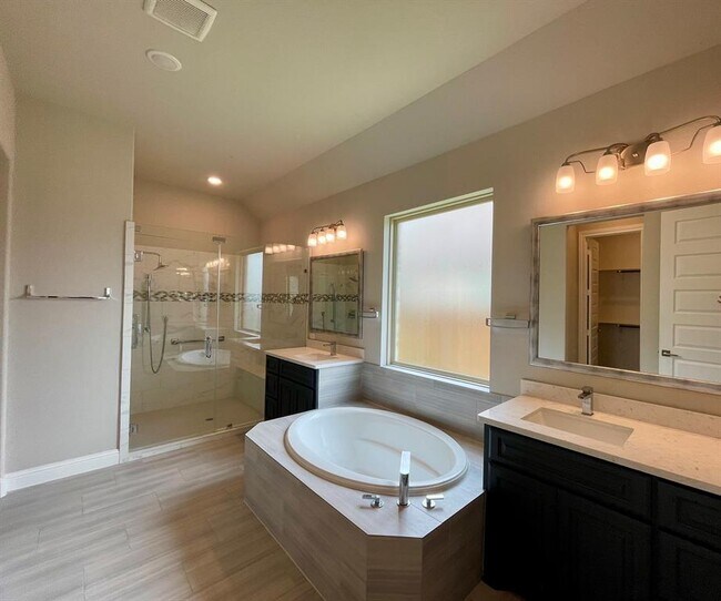 Building Photo - 28162 Briarwood Pass