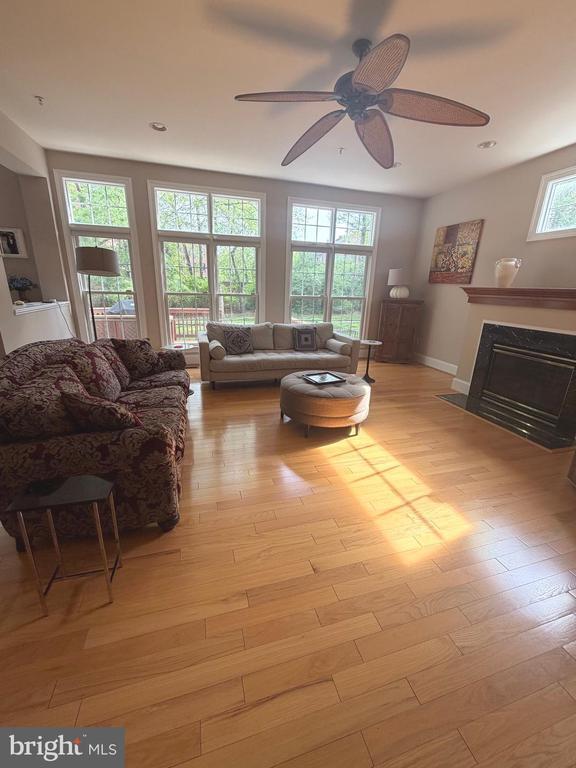 Building Photo - 8402 Tysons Trace Ct