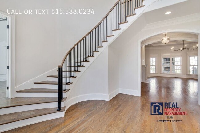 Building Photo - 9220 Lehigh Dr
