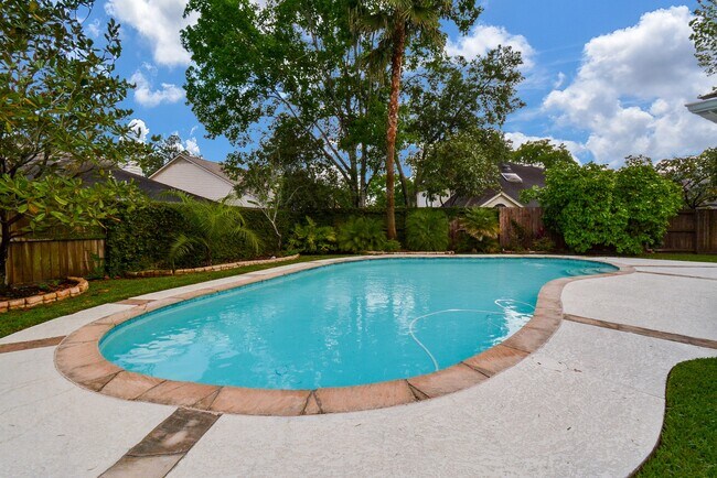 Building Photo - 1638 Almond Brook Ln