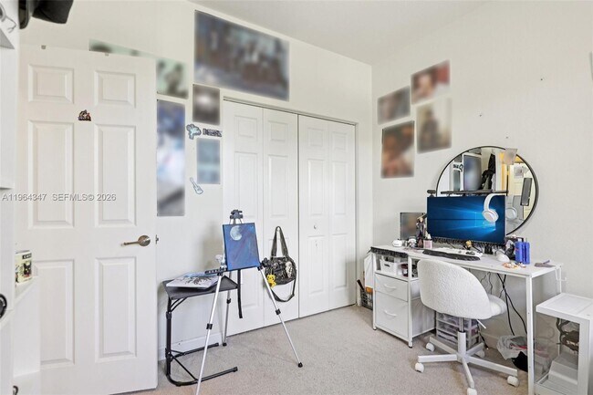 Building Photo - 11746 SW 151 Ave