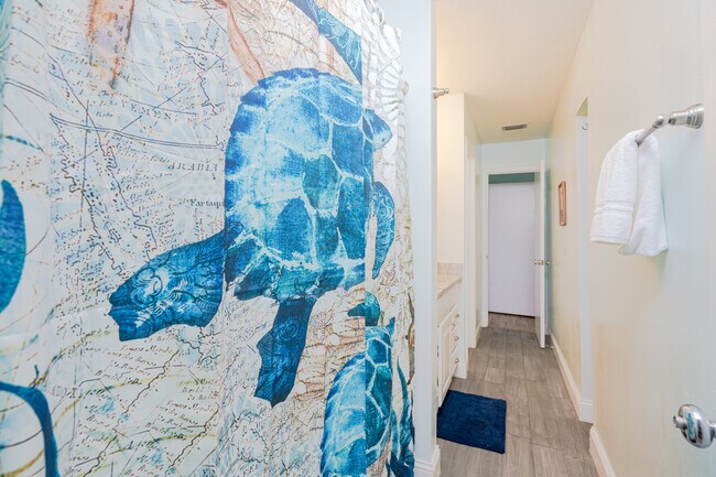 Building Photo - 4000 Gulf Terrace Dr