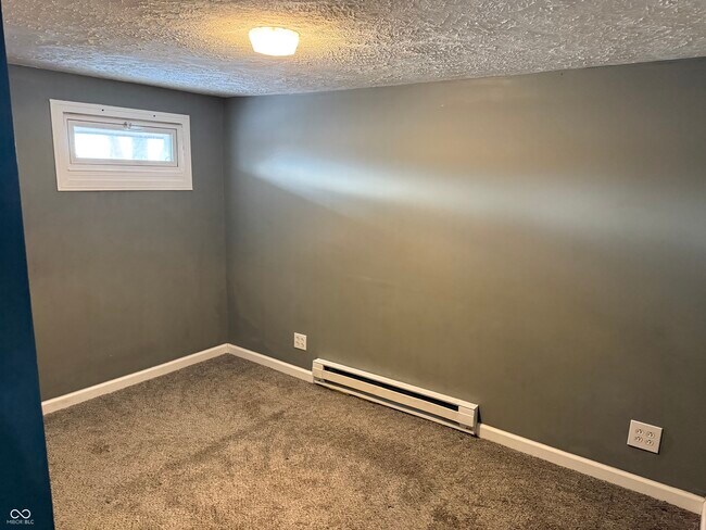 Building Photo - 7881 N 200 W