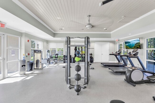 Building Photo - 12523 NW Copper Creek Dr